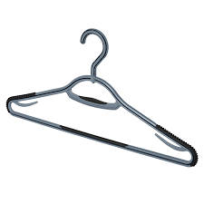 clothes hangers plastic