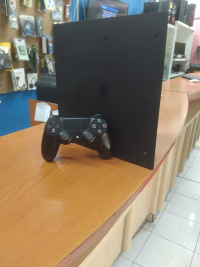 PS4 PRO 1TB