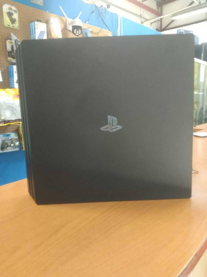 PS4 PRO 1TB