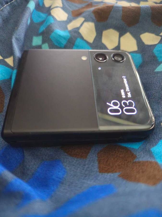 Samsung Galaxy Z Flip 3 (5G 256GB)