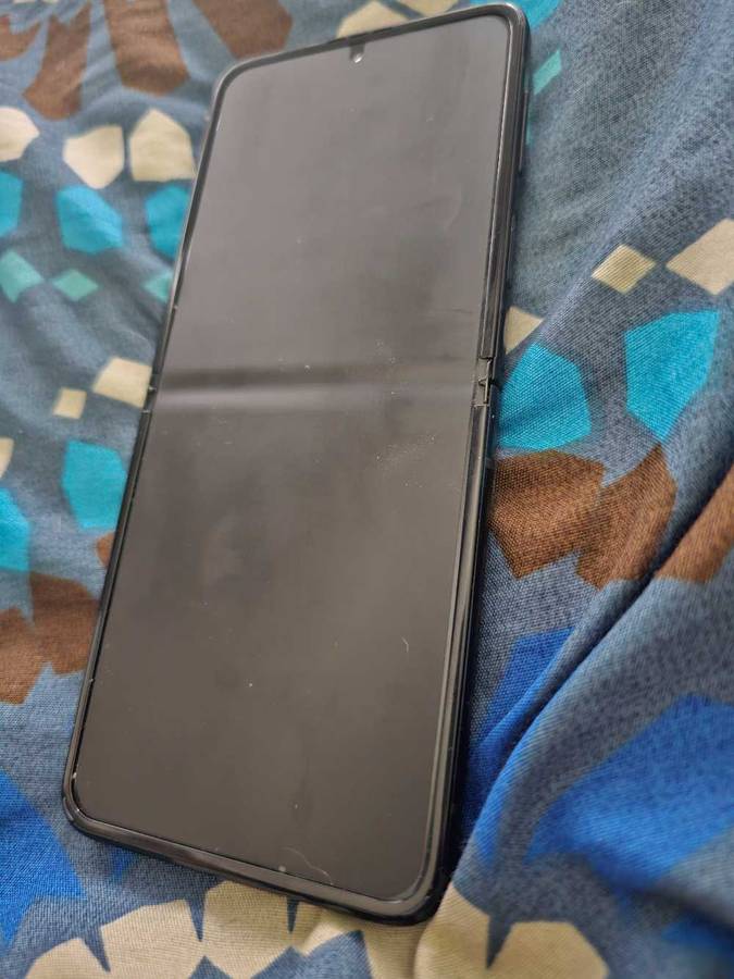 Samsung Galaxy Z Flip 3 (5G 256GB)