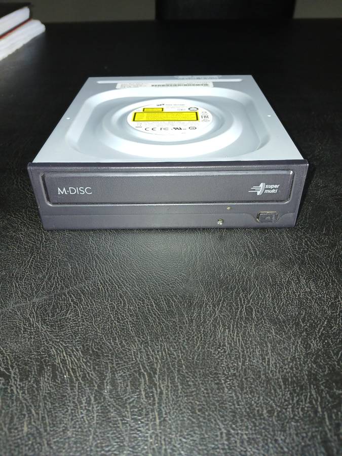 LG GH24NSD1 Internal SATA DVD Writer