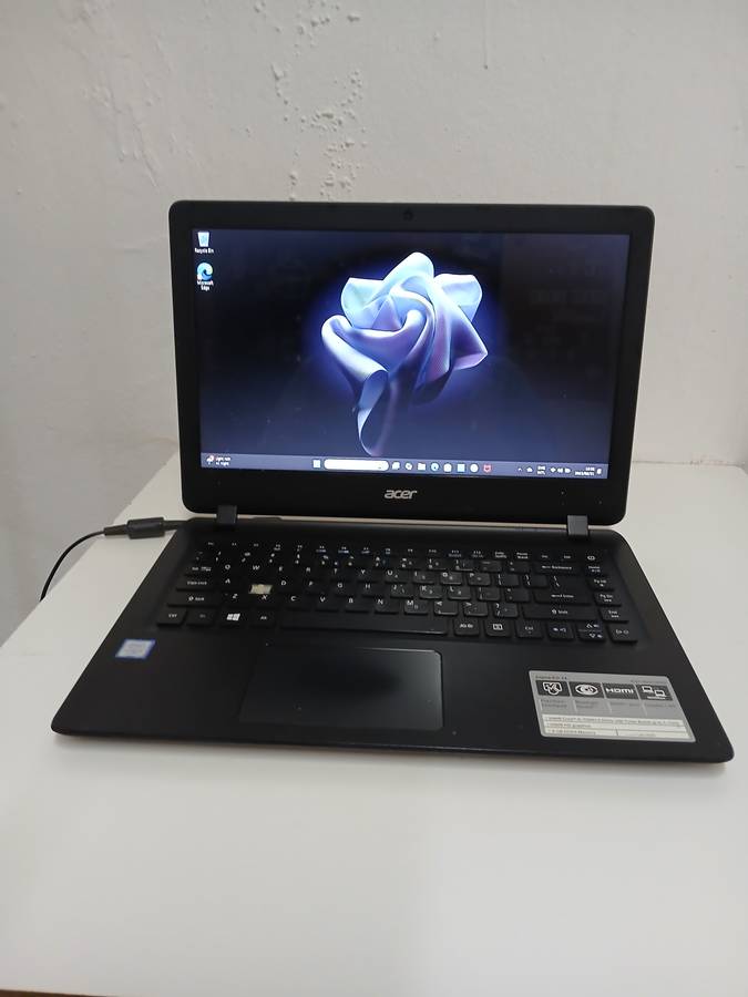 Acer Aspire ES 14 (ES1-433)