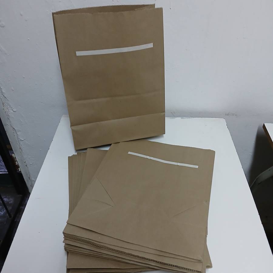 Kitchen items & 25 PAPER SHOPPER BAGS