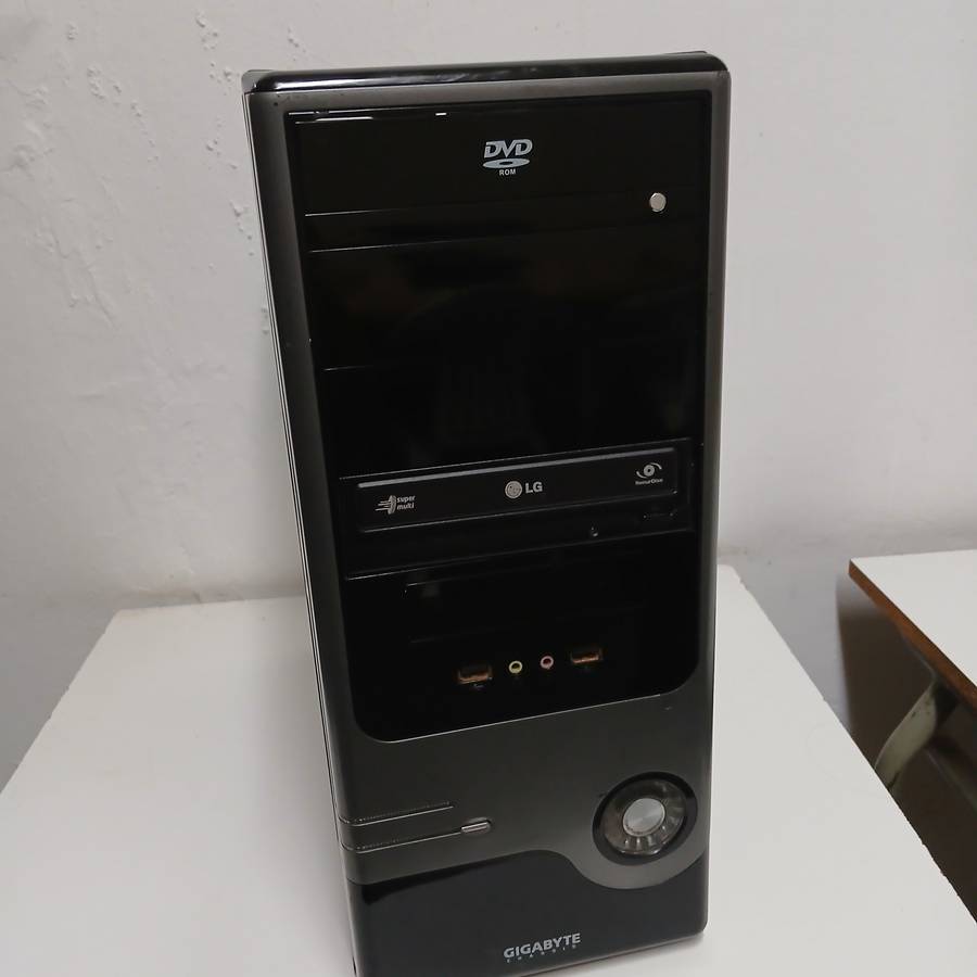 Gigabyte GZ-P1 Mini Tower Chassis