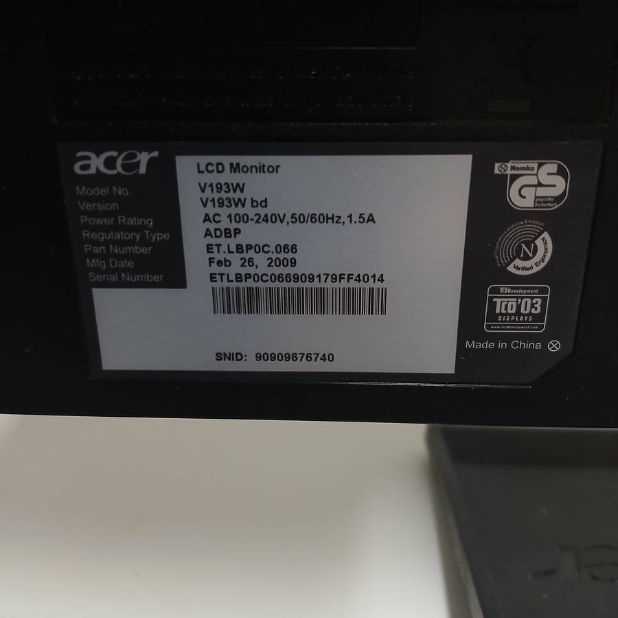 2 Pc monitors
