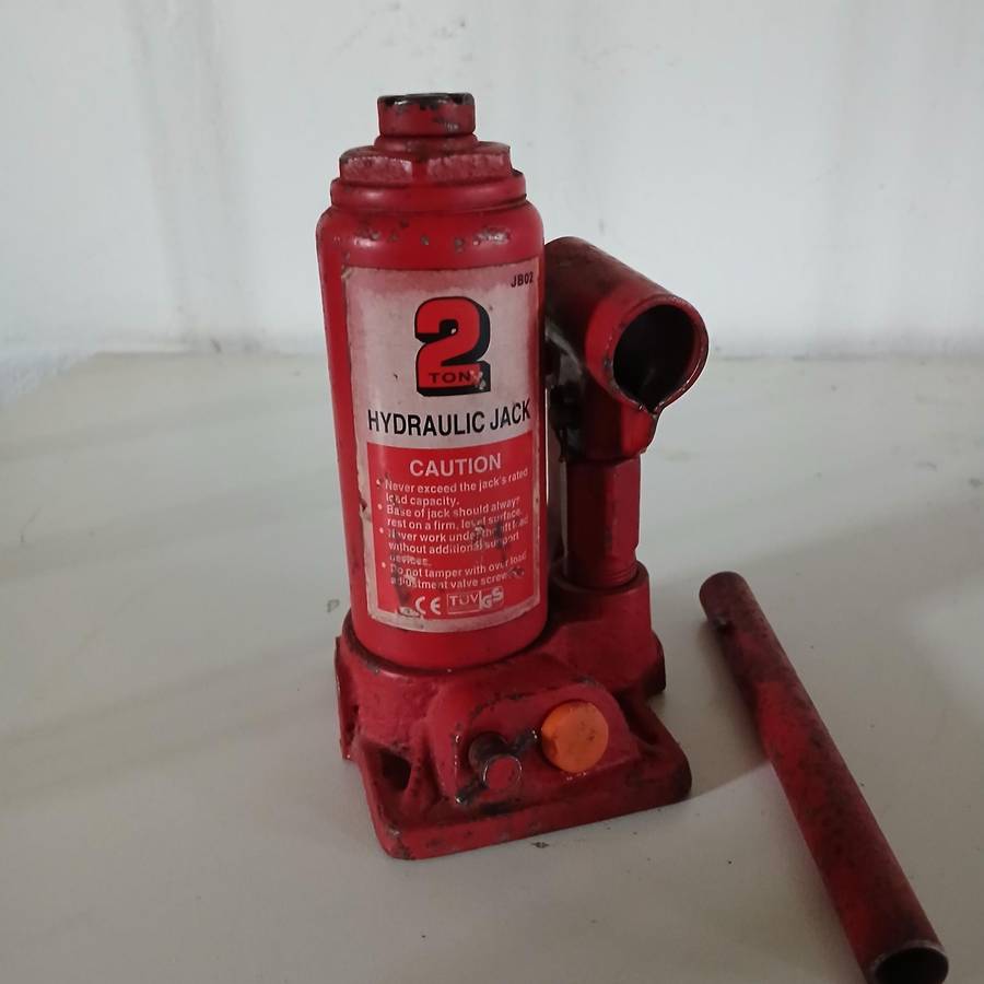 2 Ton Bottle Jack