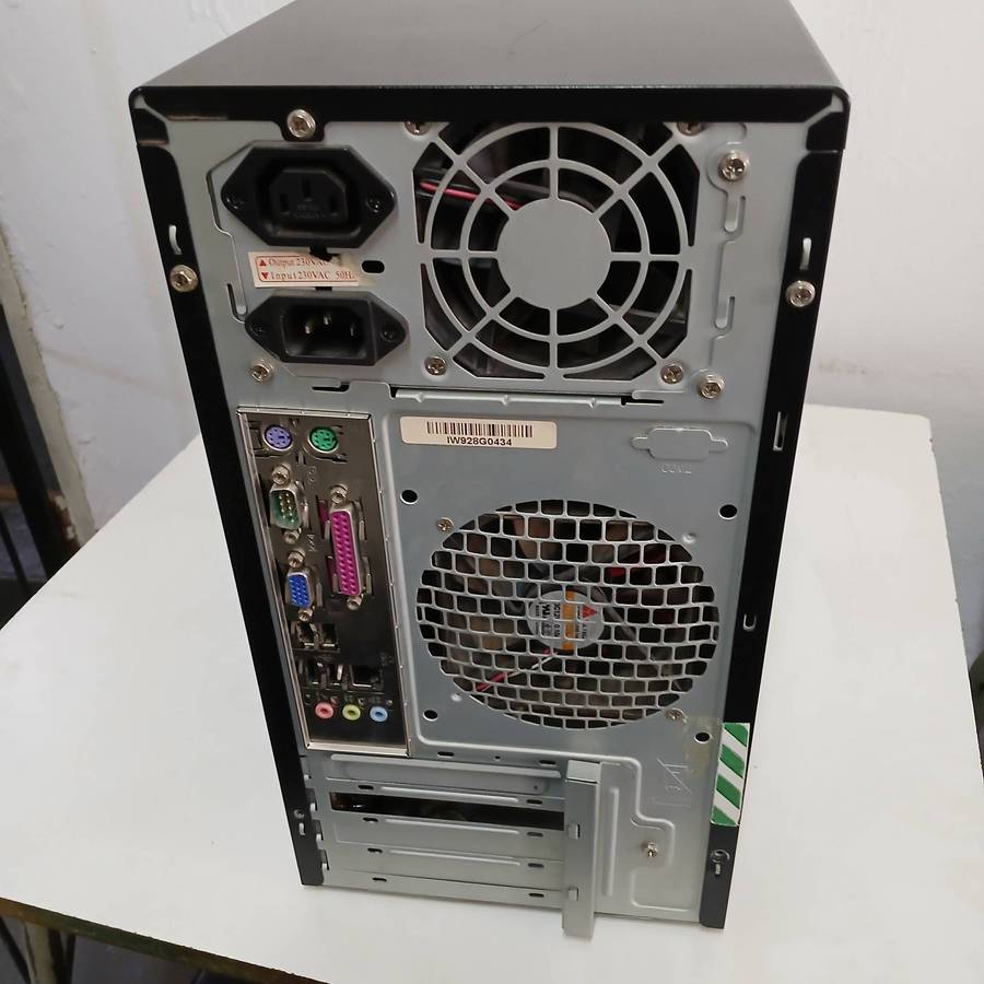 Mecer PC - Pentium Dual-Core E5300 @ 2.6GHz, 2GB DDR2, 250GB HDD - Desktop Case