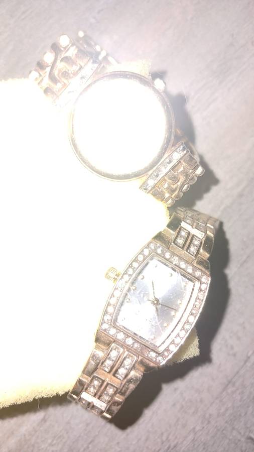Ladies watches tempo and accurist