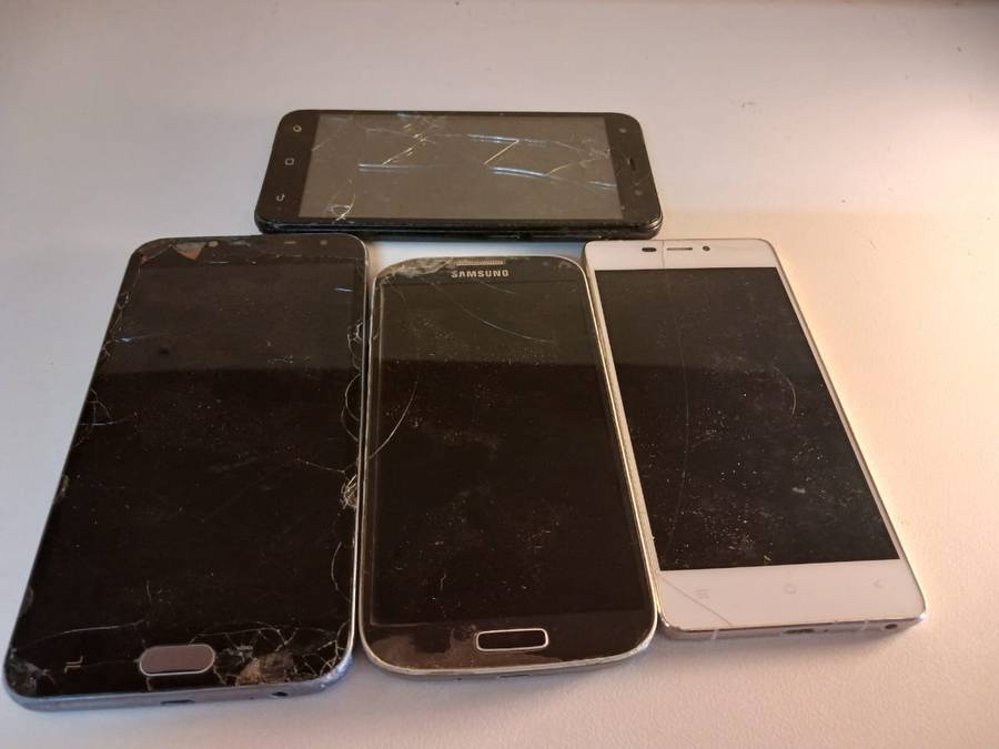 Joblot cellphones