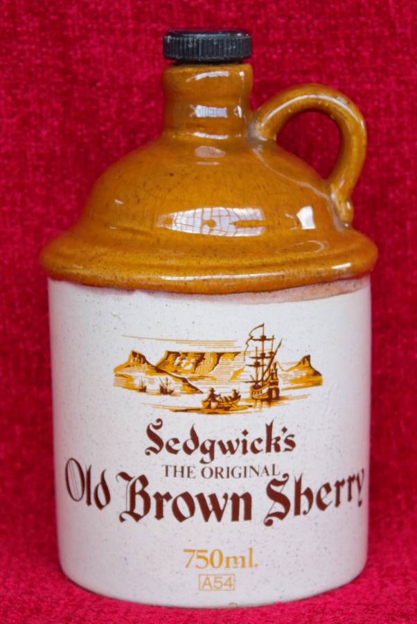 2 x Sedgewick's Old Brown Sherry 750ml Decanters