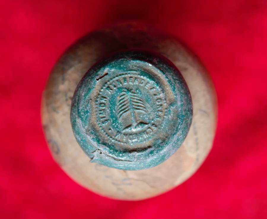 Vintage Liquor Bottles & 1 x Lennon Medicine Bottle