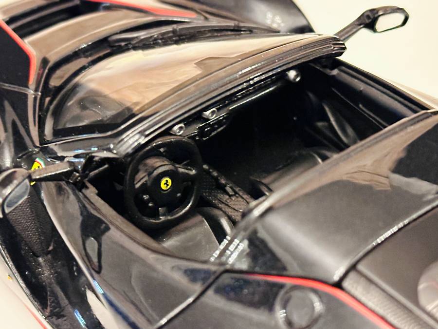 FERRARI La Ferrari Aperta 70th Anniversary 1/24 Model Collectable in Original Box