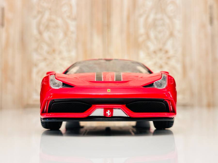 FERRARI Signature Series 458 Speciale 1:18 Model Collectable in Original Box