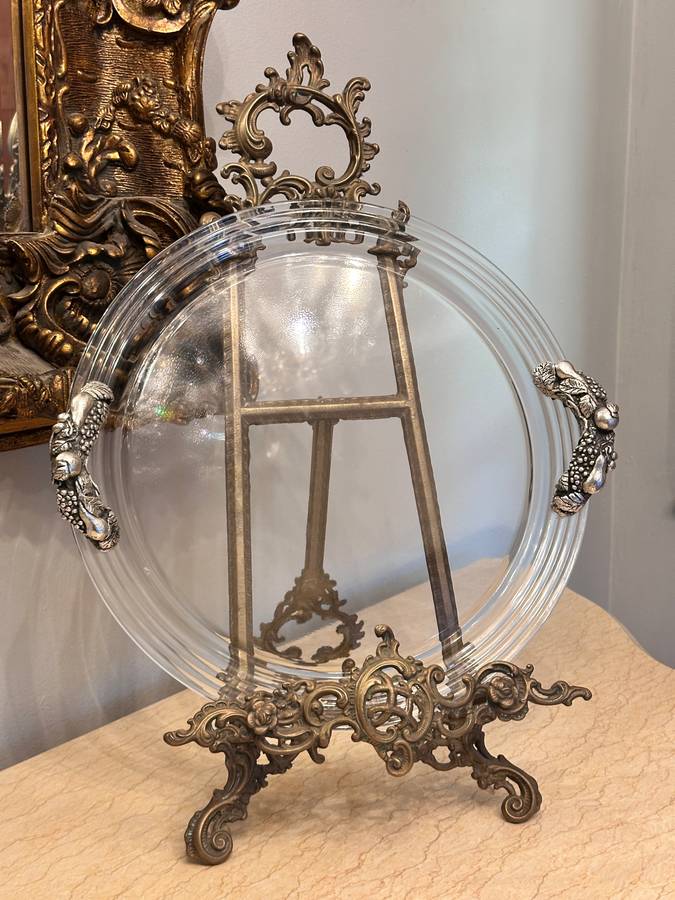 Exquisite Vintage Statement Piece