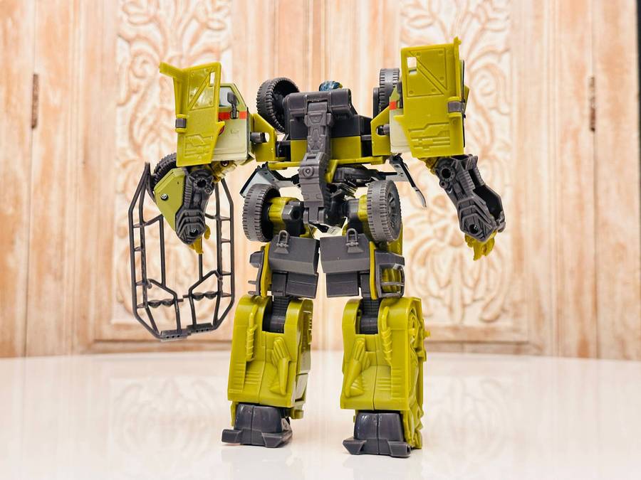 Official Hasbro Rachet Transformers Collectable Action Figure