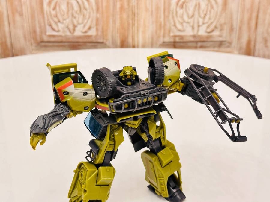 Official Hasbro Rachet Transformers Collectable Action Figure