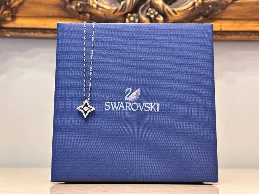 Swarovski Dangling Statement Necklace