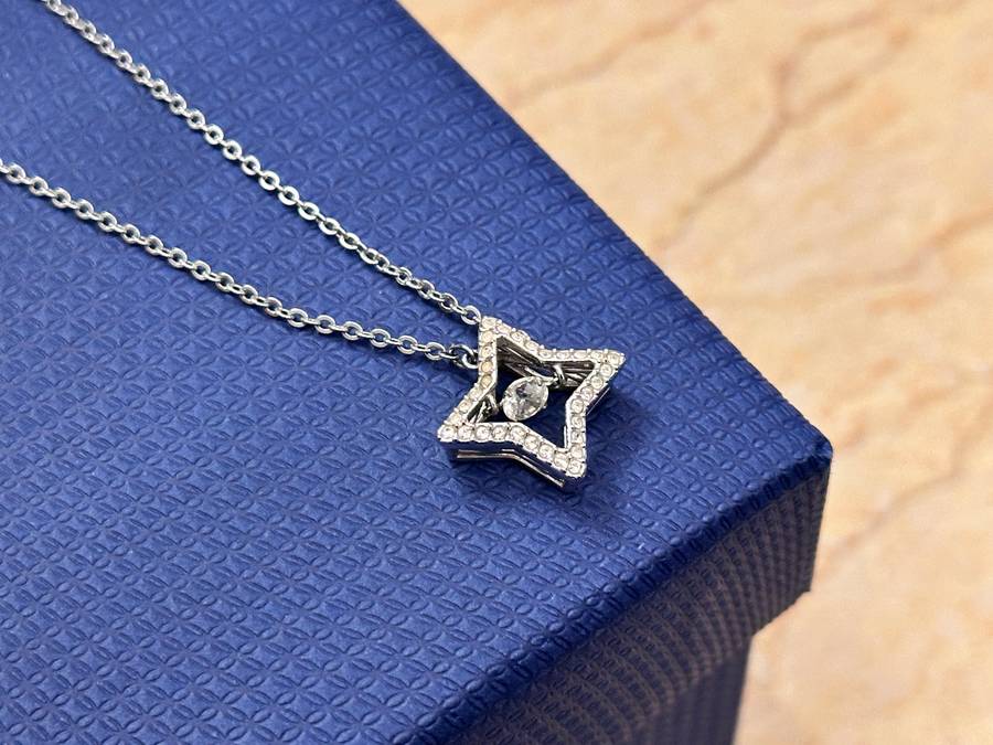 Swarovski Dangling Statement Necklace