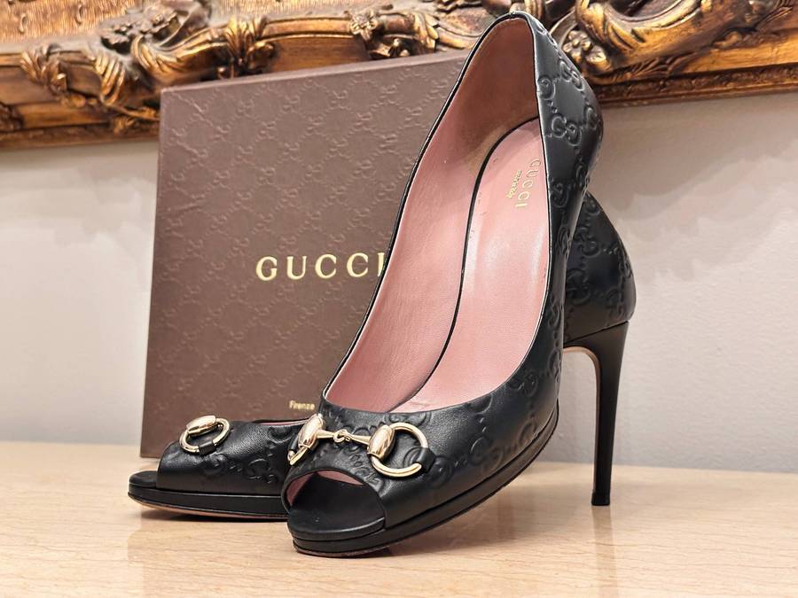 Gucci Iconic Signature Monogram Ladies Shoes