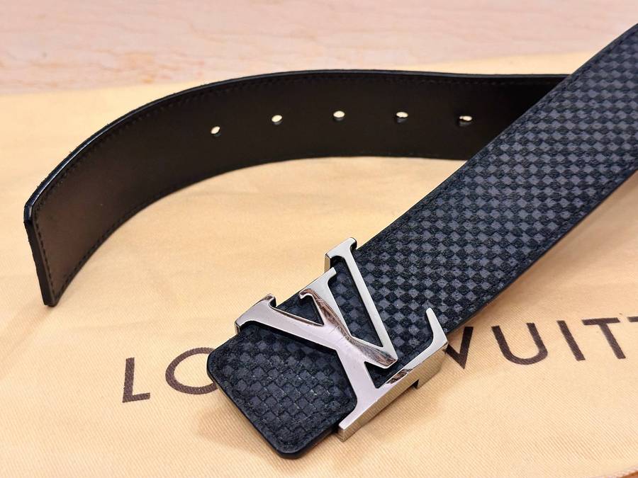 Louis Vuitton Iconic Damier Signature Collection Leather Belt