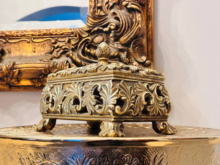 Vintage Ornate Gold gilded Exquisite Statement Piece