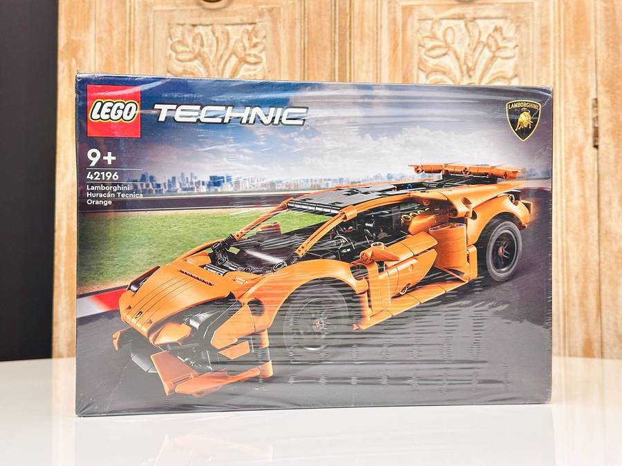 LEGO Technic Lamborghini Huracan in Original Sealed Box