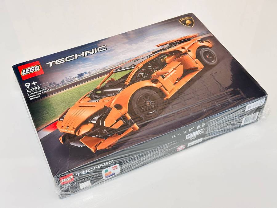 LEGO Technic Lamborghini Huracan in Original Sealed Box