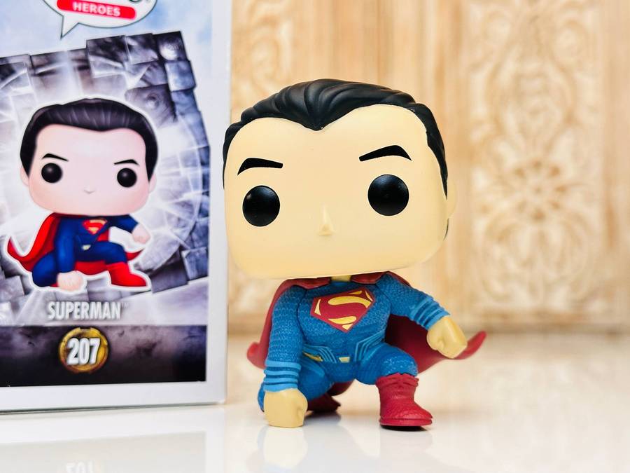 Funko Superman Justice League Retired Vinyl Collectable with Original Box