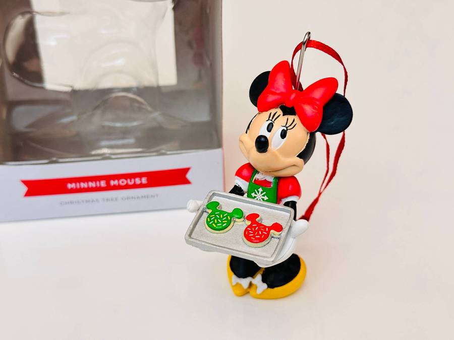 Disney Exclusive Collectable Minnie Mouse Ornament in Original Box