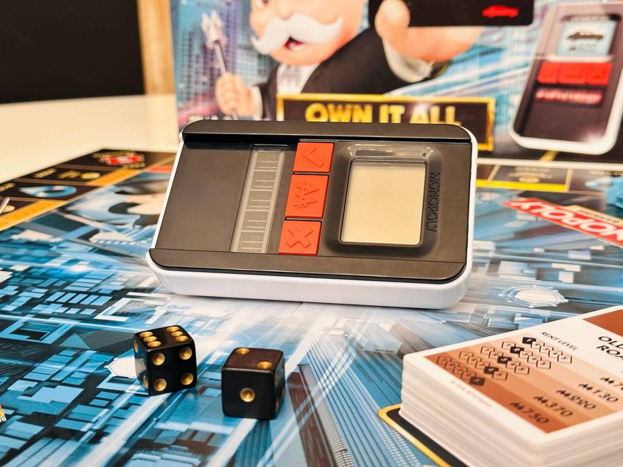 Monopoly Ultimate Electronic Banking in Original Box