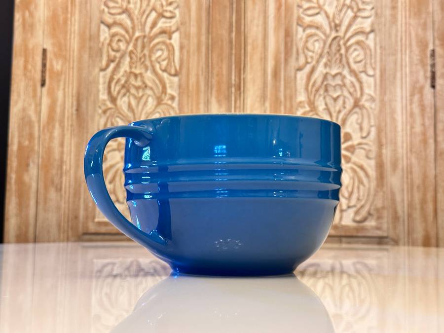 Le Creuset Large Stoneware Mixing / Pouring Bowl