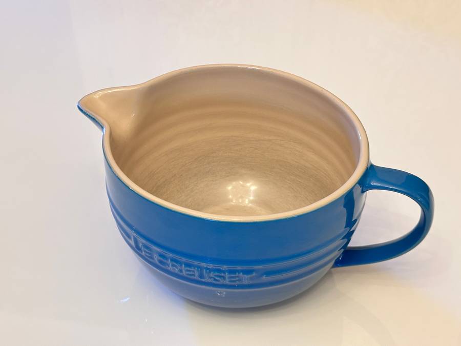 Le Creuset Large Stoneware Mixing / Pouring Bowl