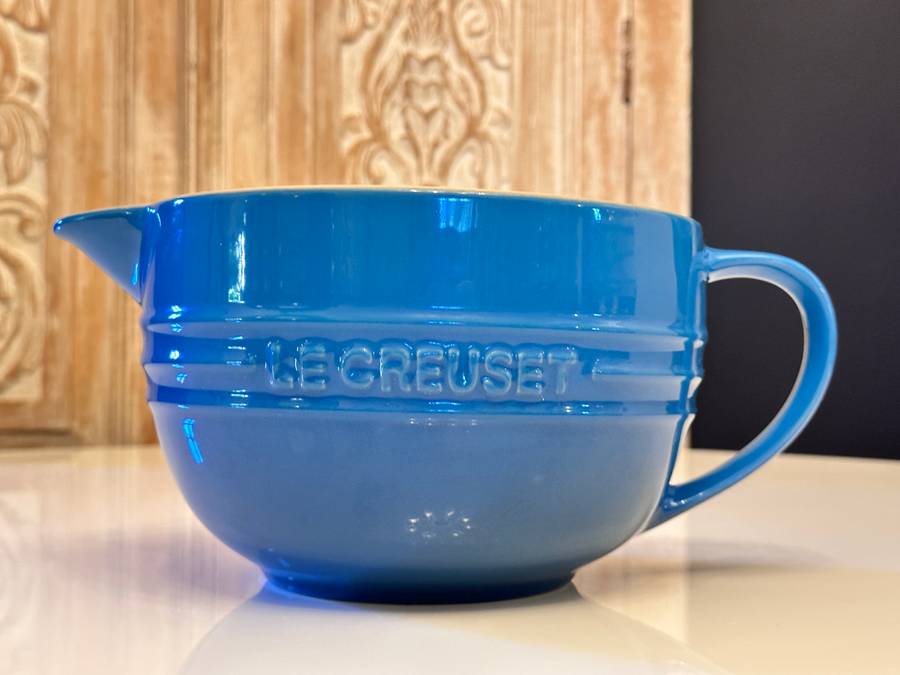 Le Creuset Large Stoneware Mixing / Pouring Bowl