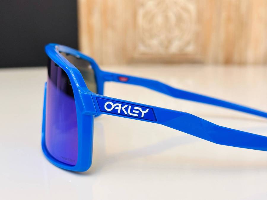 Oakley Limited Edition Sutro Sunglasses with Original Case & Box
