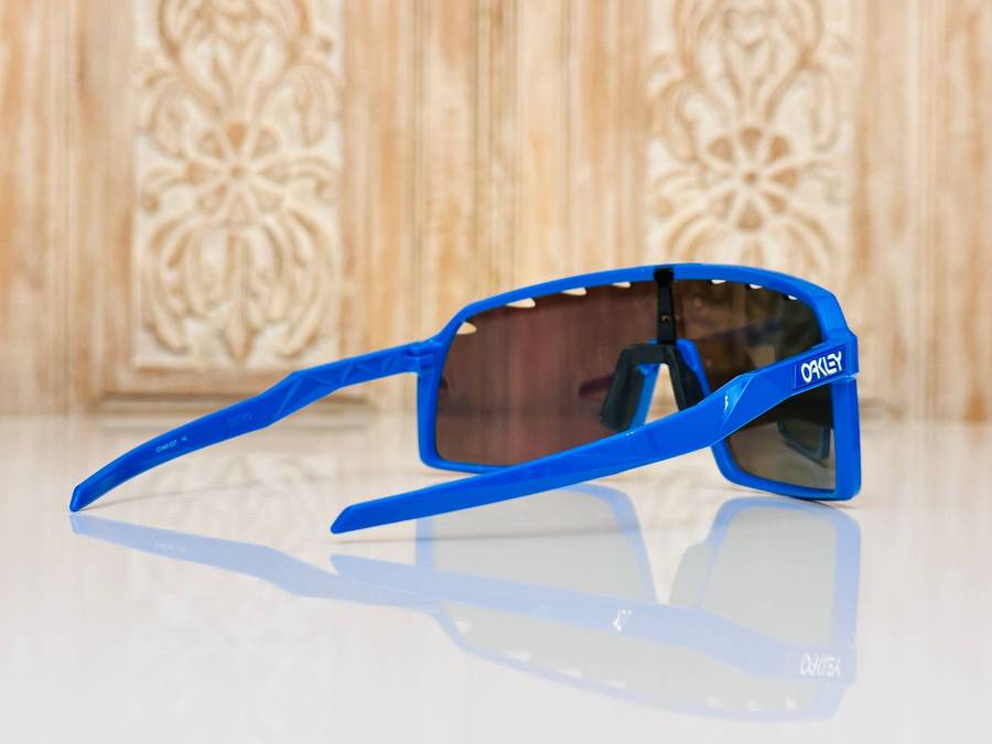 Oakley Limited Edition Sutro Sunglasses with Original Case & Box