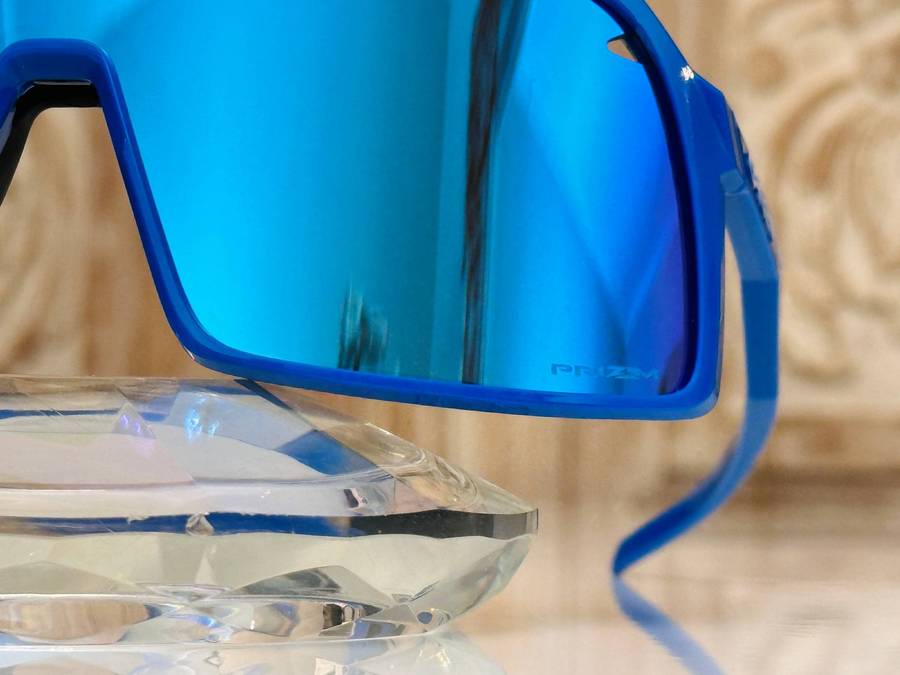 Oakley Limited Edition Sutro Sunglasses with Original Case & Box