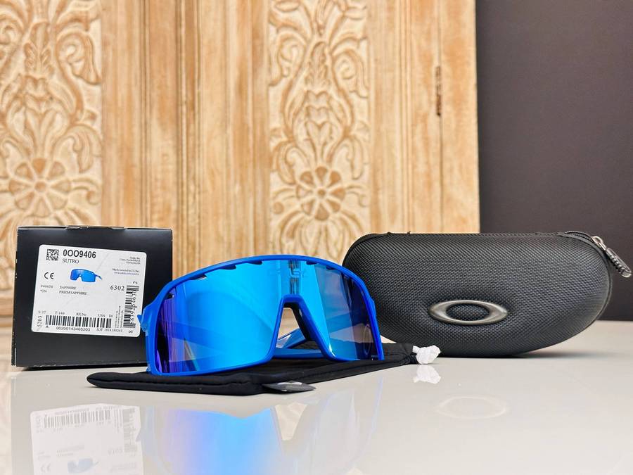 Oakley Limited Edition Sutro Sunglasses with Original Case & Box