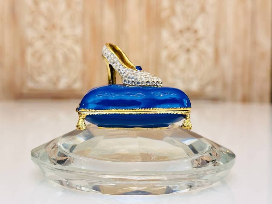 Disney Arribas Exclusive Cinderella Crystal Slipper Collectable