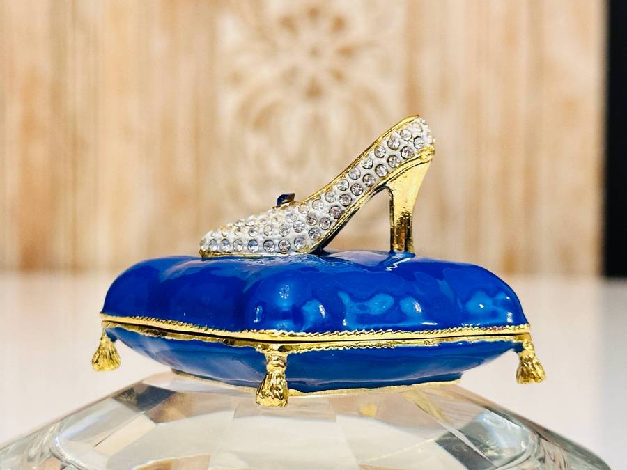 Disney Arribas Exclusive Cinderella Crystal Slipper Collectable