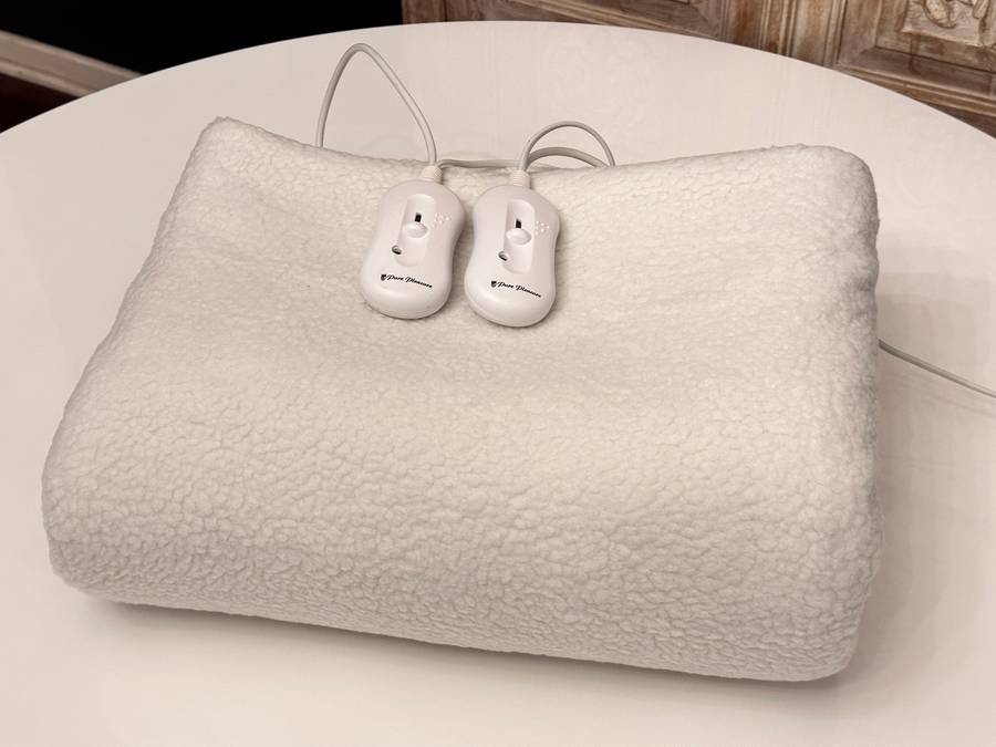 Pure Pleasure Dual Zone Electric Blanket