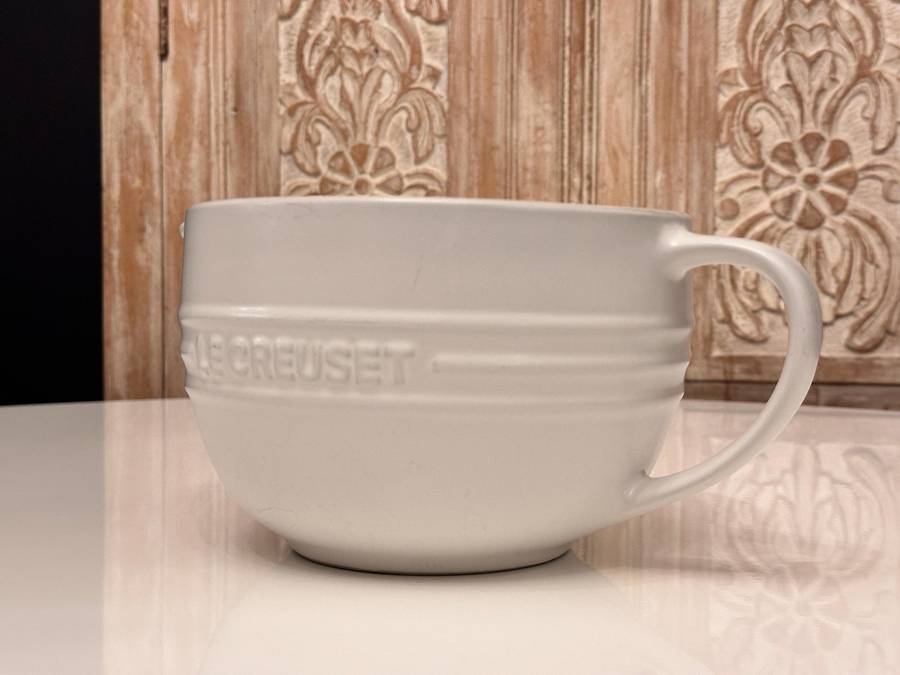 Le Creuset Large Stoneware Mixing / Pouring Bowl