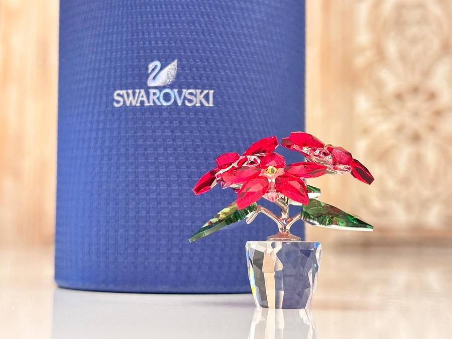 Swarovski Exquisite Retired Collectable