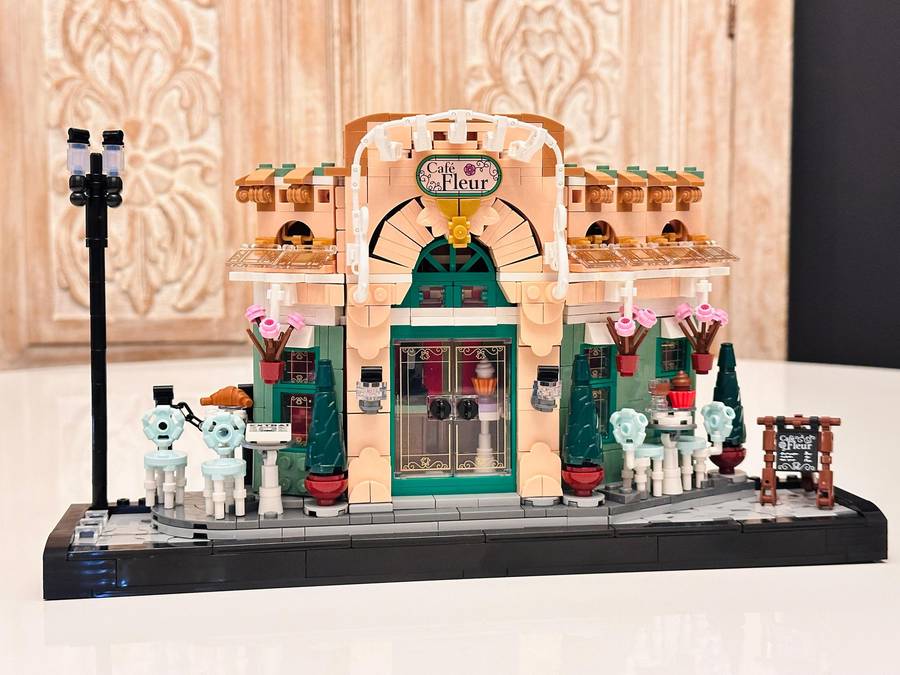 LEGO Iconic French Cafe Collectable with Original Box