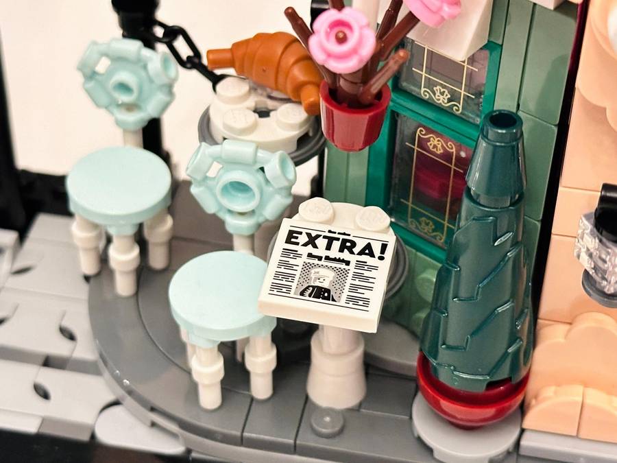 LEGO Iconic French Cafe Collectable with Original Box