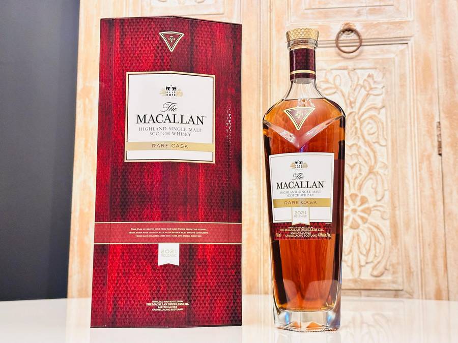 The Macallan Rare Cask 2021 Limited Edition in Macallan Showcase