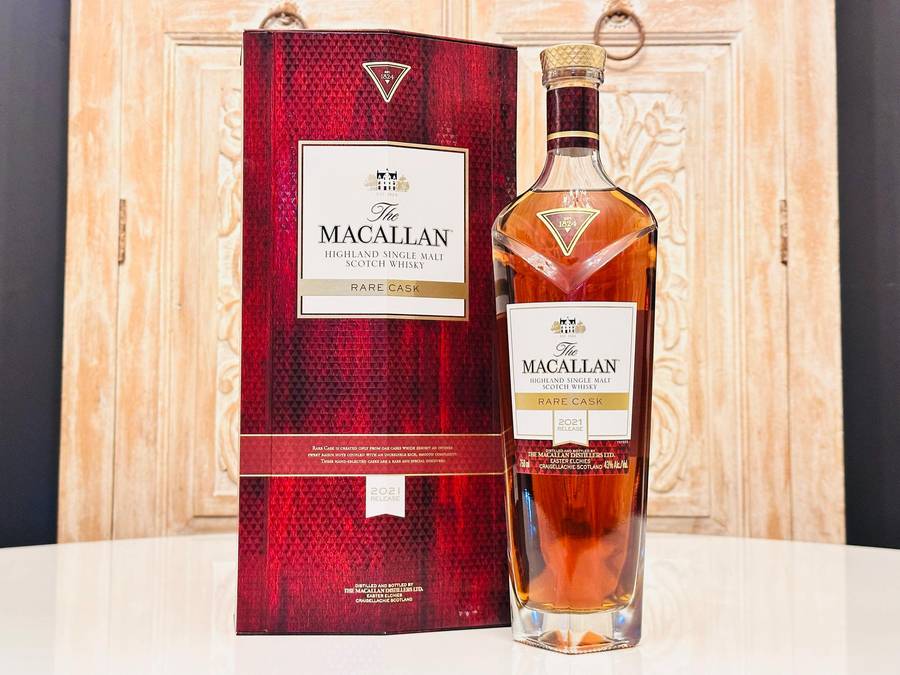 The Macallan Rare Cask 2021 Limited Edition in Macallan Showcase