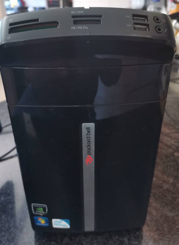Packard Bell imedia S3720 - With Pentium(R) Dual-Core CPU