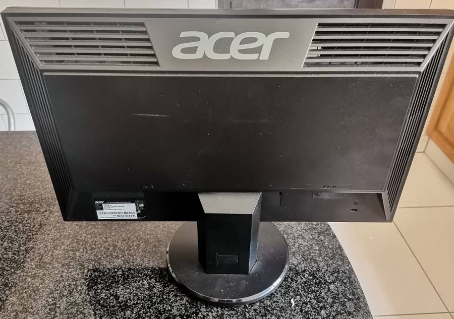Acer V193HQL 19" Monitor - VGA port only