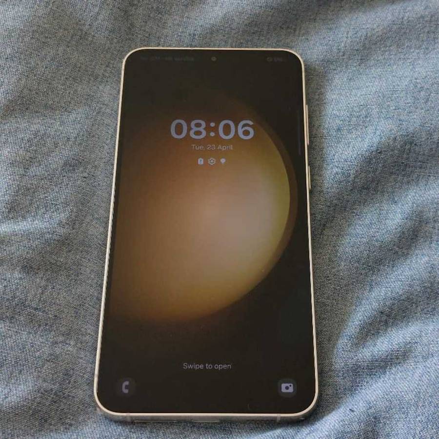 Samsung Galaxy S23 plus